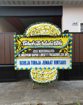 Papan Bunga Duka di Marga